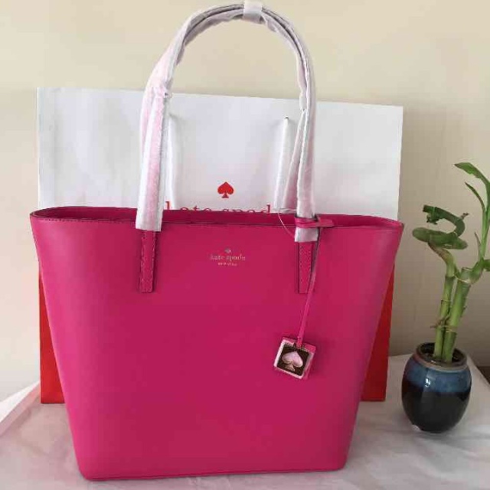 COPY - Kate Spade Maxi Haven Street Tote